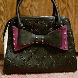 Betsey Johnson heart satchel/shoulder purse